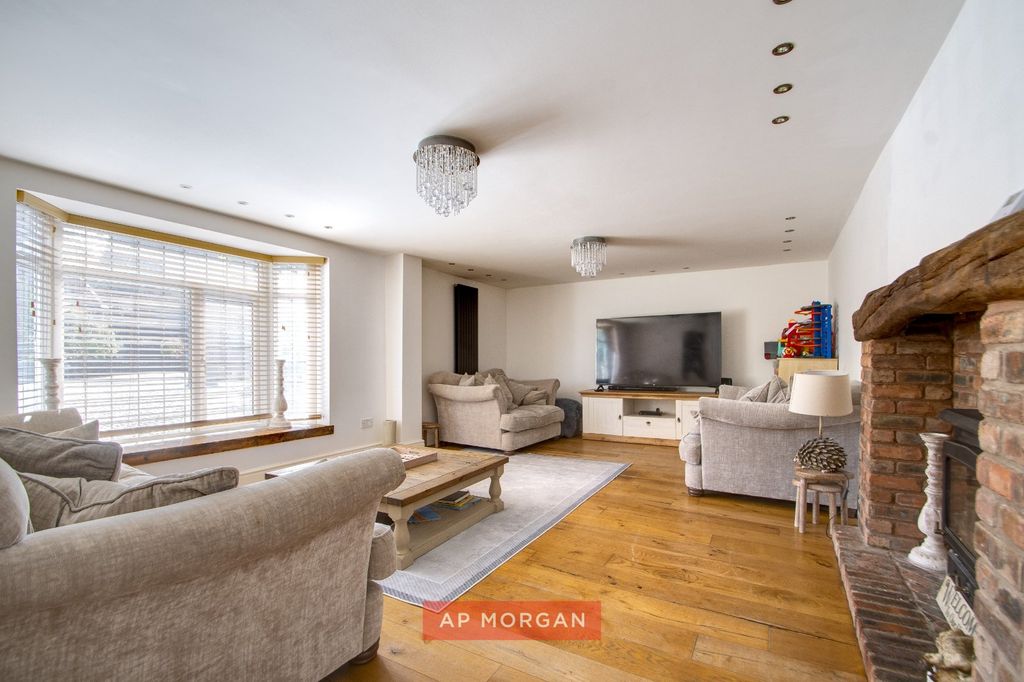Property photo 2 of 17 Picture No. 08