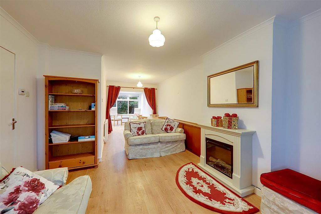 Property photo 2 of 17 Img_2582-Img_2584.Jpg