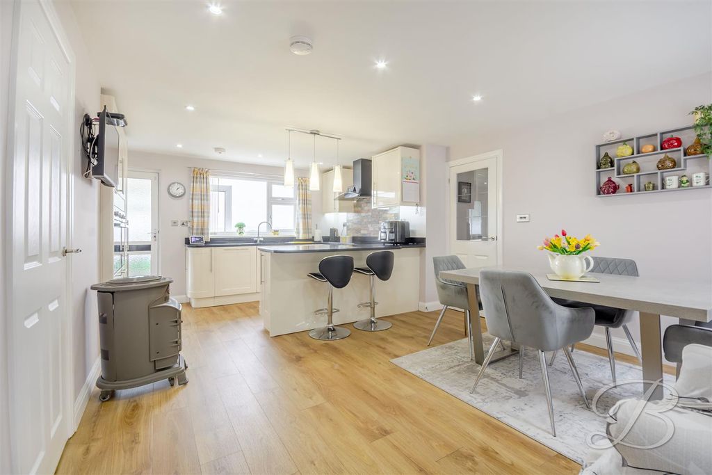 Property photo 3 of 29 Ccltd-14.Jpg