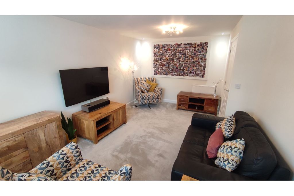 Property photo 3 of 22 Living Room