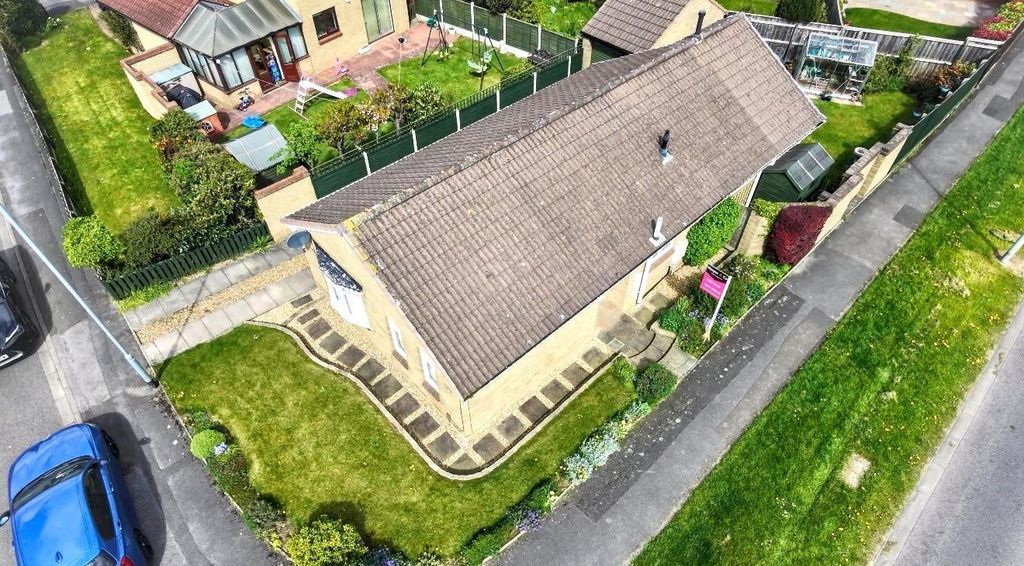 Property photo 2 of 19