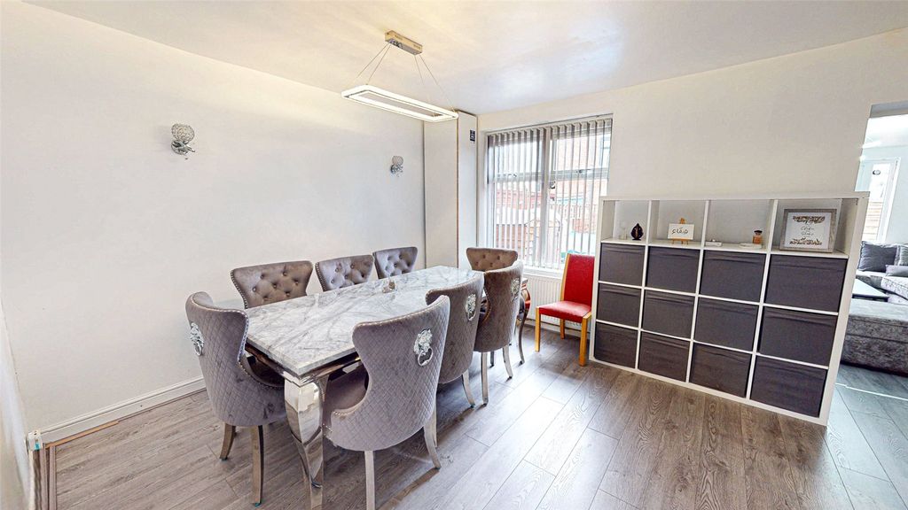 Property photo 3 of 10 Picture No. 04