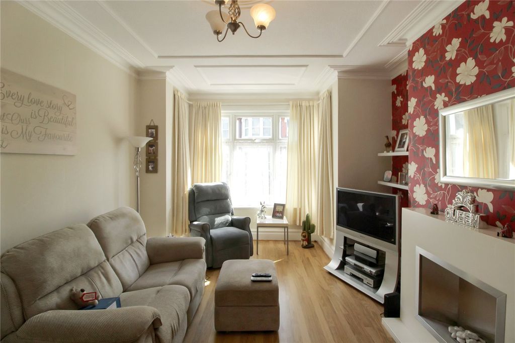 Property photo 2 of 20 Picture No. 10