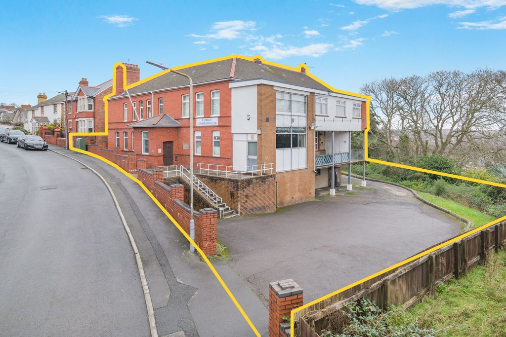 Property photo 1 of 26 Wyndham Social Club, Harbour Road, Barry, Cf62 5Rz