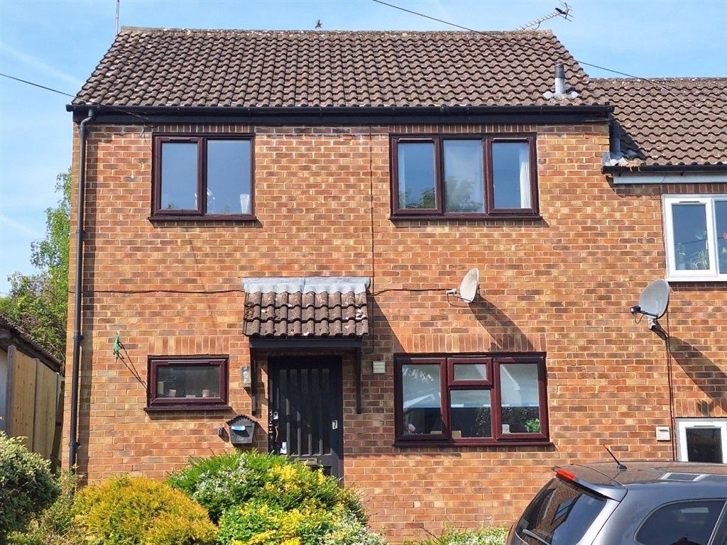 Property photo 1 of 8
