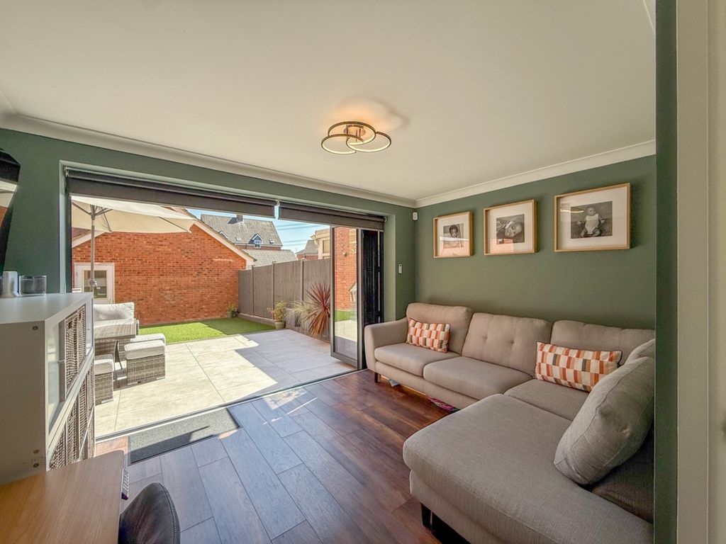Property photo 2 of 22 4428083