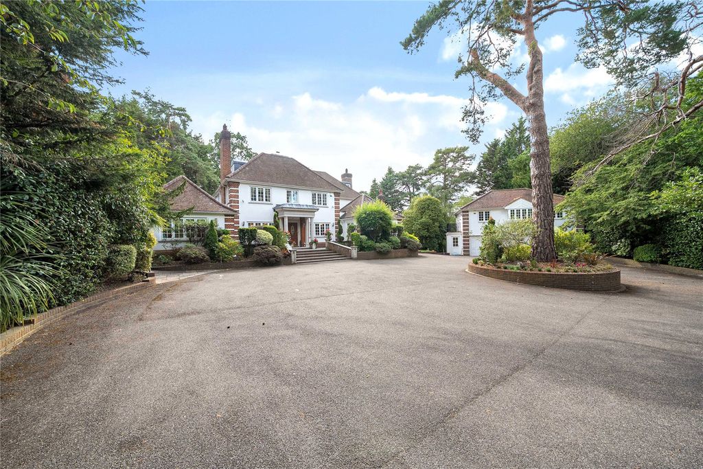 Property photo 1 of 51 Picture No. 98
