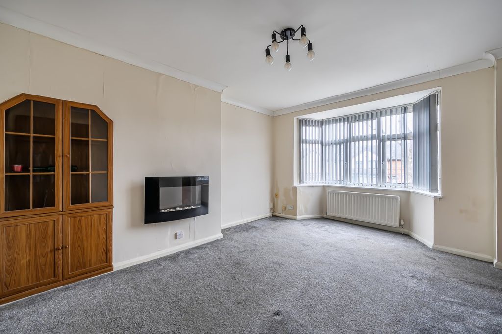 Property photo 2 of 15 Picture No. 10