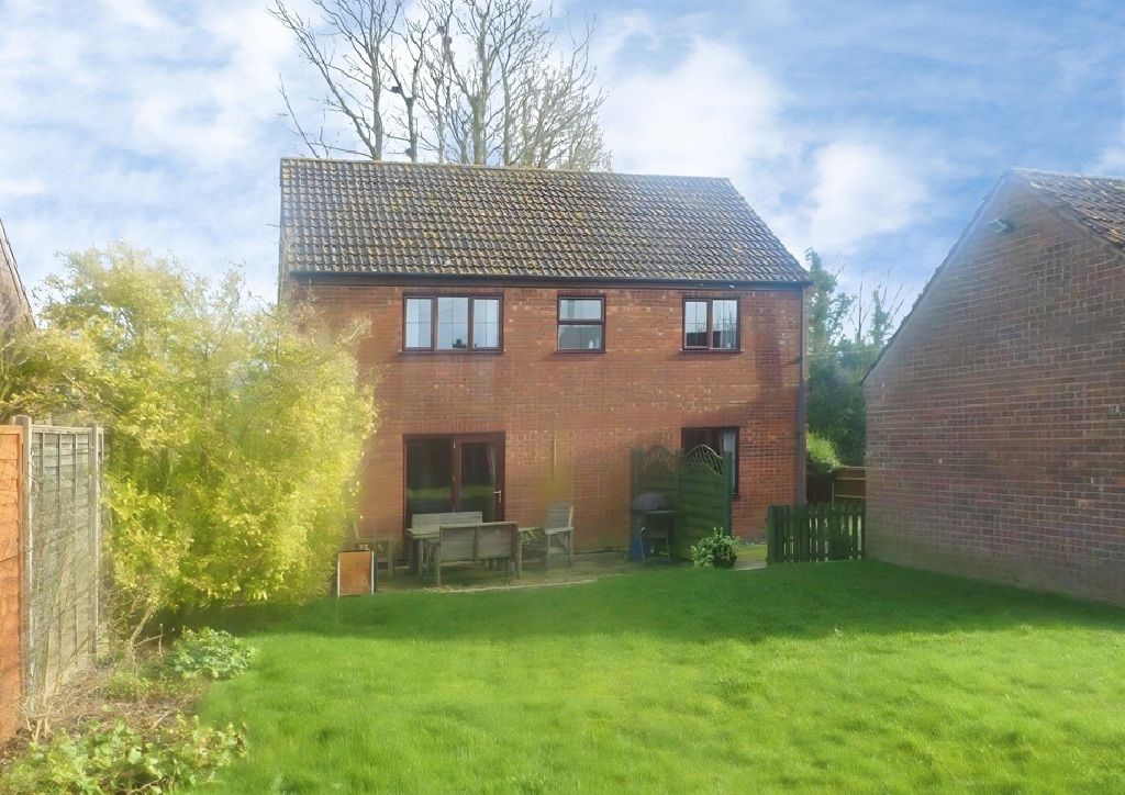 Property photo 1 of 11