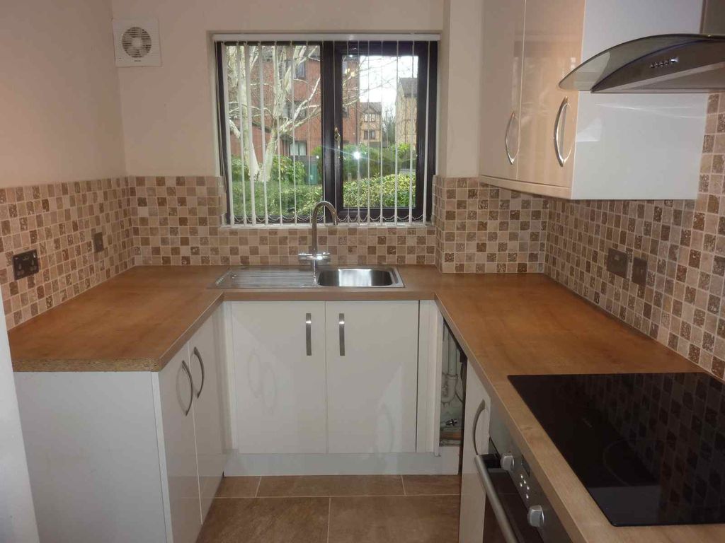 Property photo 2 of 5