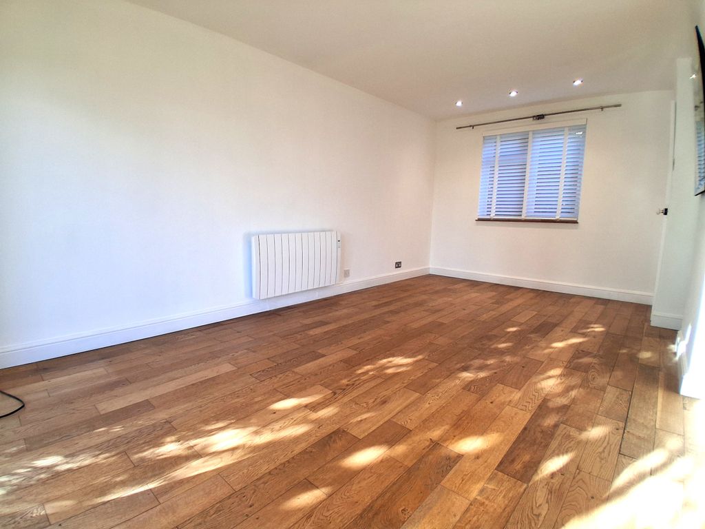 Property photo 3 of 12 Living Room