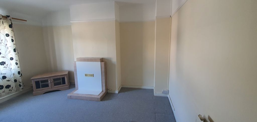 Property photo 2 of 11 Reception