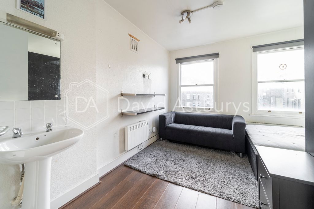 Property photo 1 of 8 Ndb08741