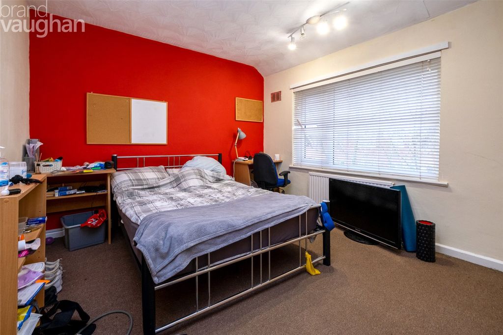 Property photo 3 of 7 Bedroom