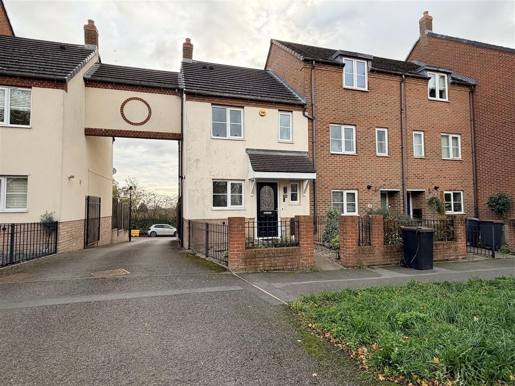 Property photo 1 of 14