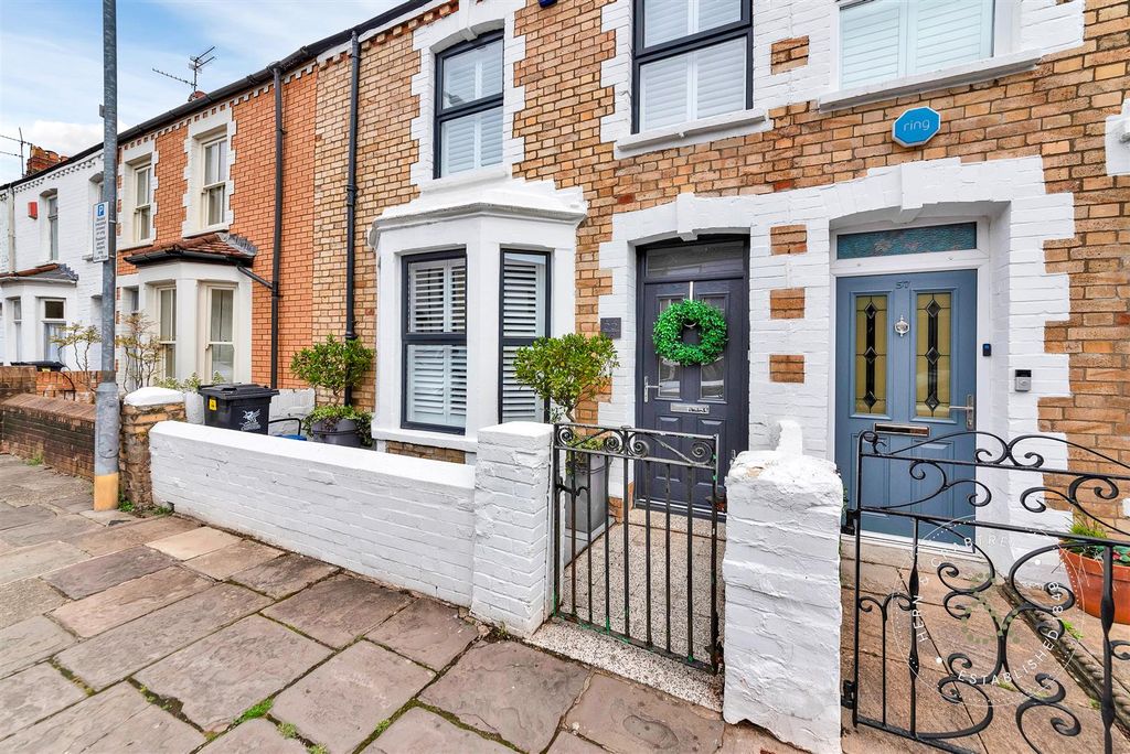 Property photo 1 of 39 Fairleigh-Road-36.Jpg