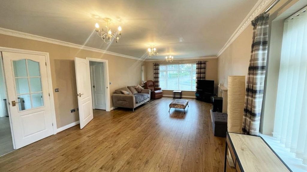 Property photo 3 of 25