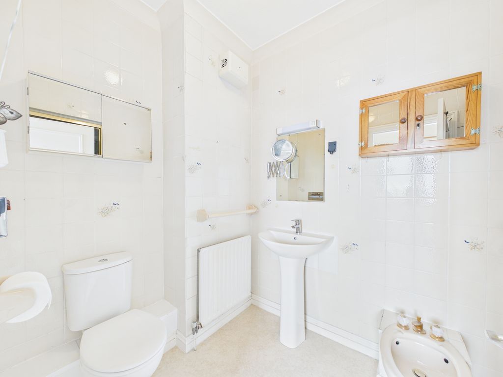 Additional image 8 of 3 bed penthouse to rentWest Parade, Worthing BN11