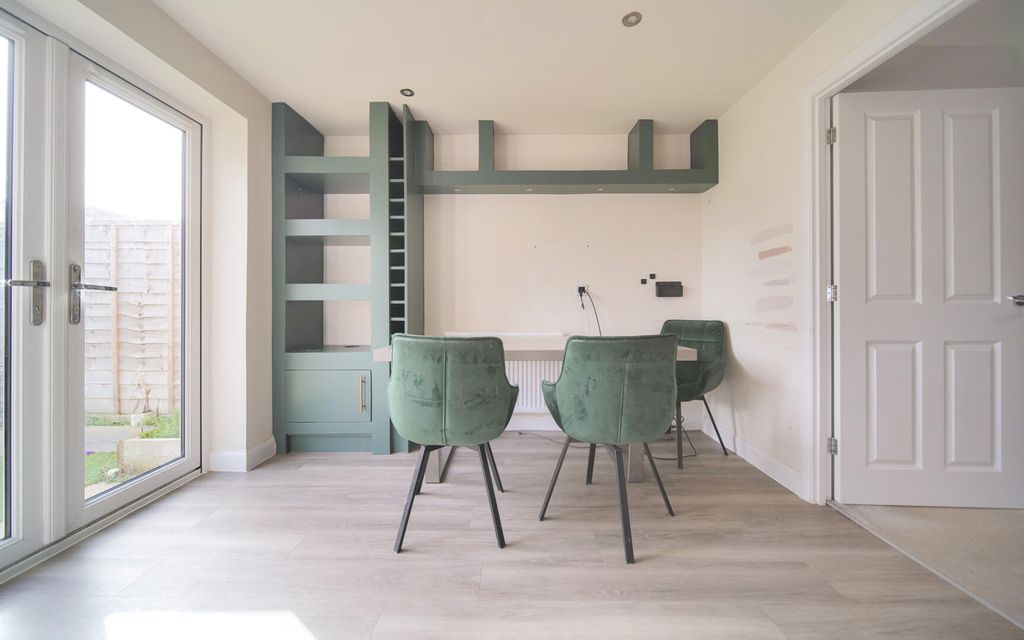 Property photo 2 of 15 Dining Room