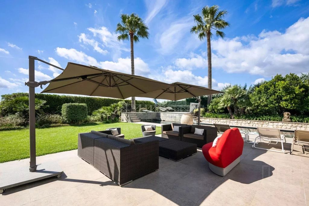 Property photo 2 of 22