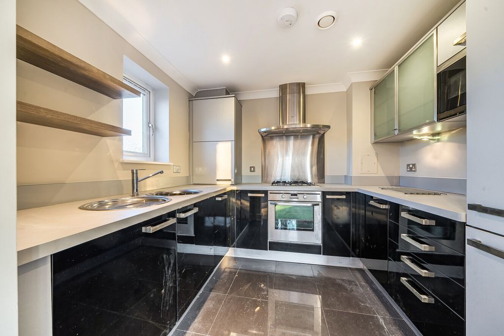 Property photo 3 of 10 1421056-1-699Ddd3...