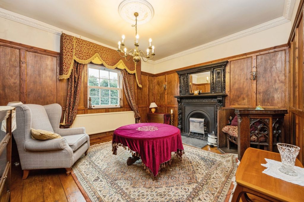 Property photo 3 of 36 Pbox-Img.Jpg