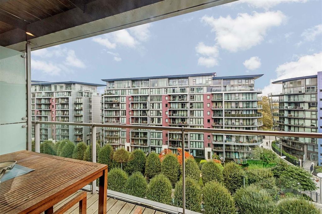 Property photo 1 of 12 Balcony