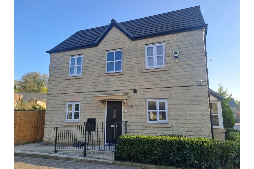 Property photo 1 of 18 Front