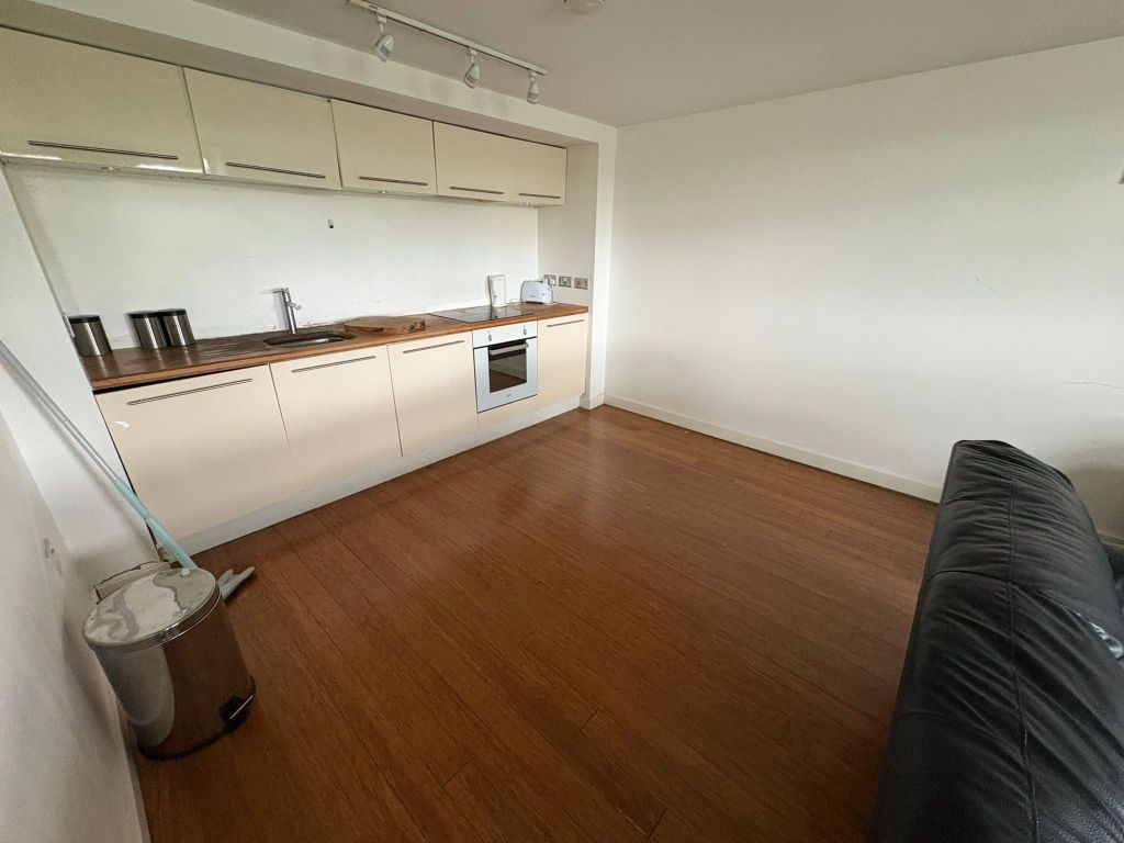 Property photo 2 of 3