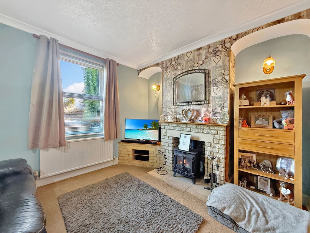 Property photo 3 of 26