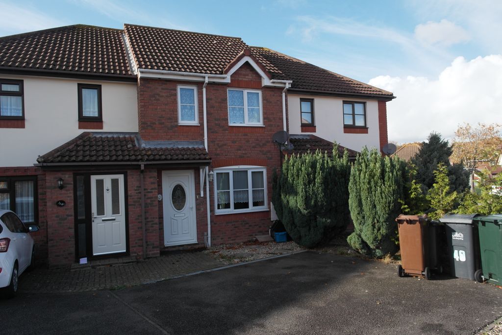 Property photo 1 of 7 Front