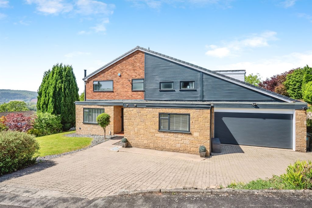Property photo 1 of 31