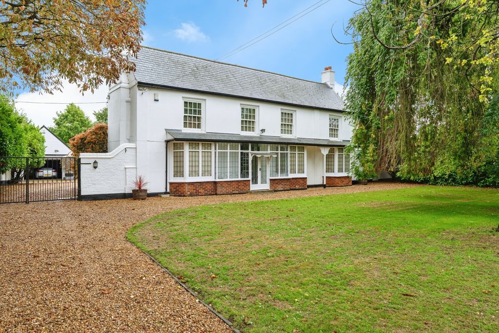 Property photo 3 of 44 Photo