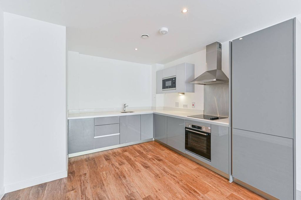 Property photo 3 of 12