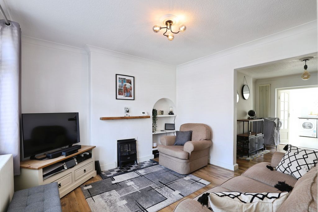 Property photo 3 of 15