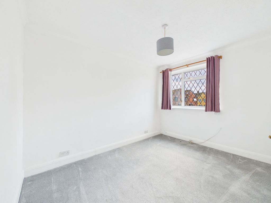 Property photo 3 of 5 Cam01984G0-Pr0595-Still002