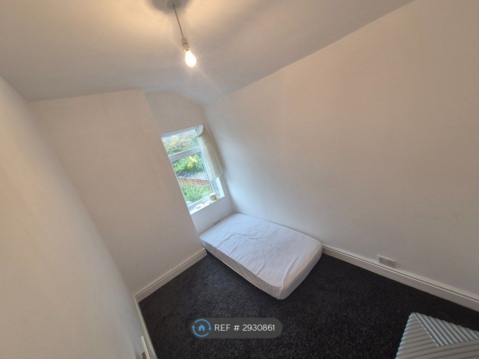 Property photo 3 of 9 Third Bedroom