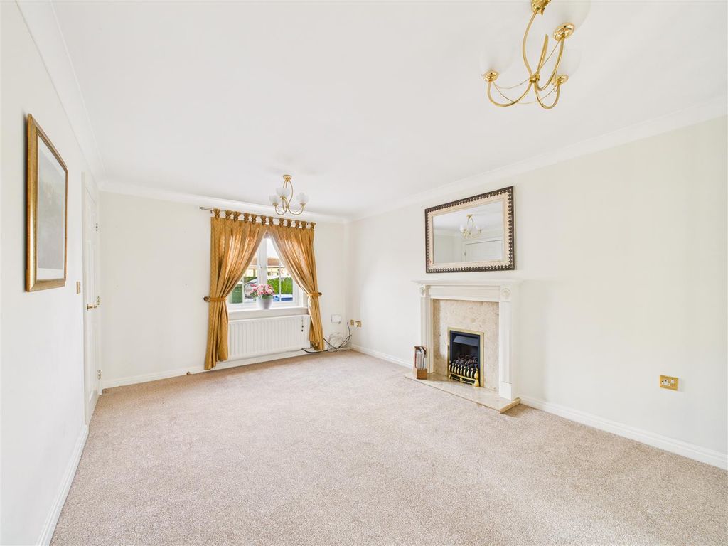 Property photo 3 of 17 Cam03303G0-Pr0275-Still002.Jpg