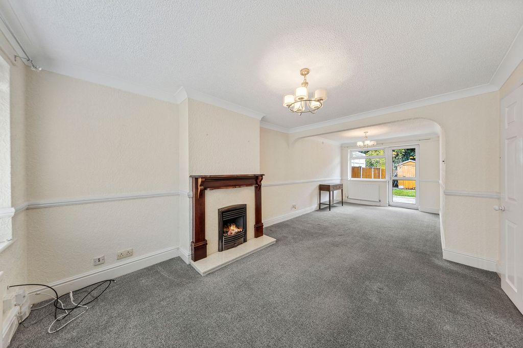 Property photo 2 of 22
