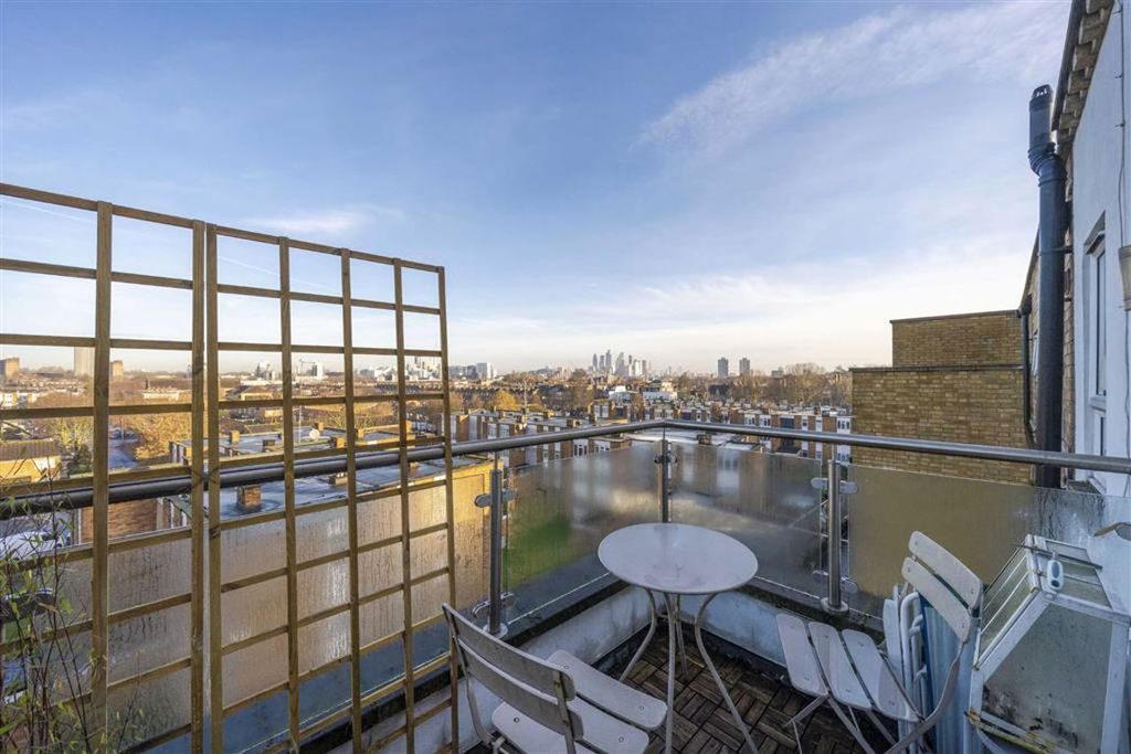 Property photo 3 of 4