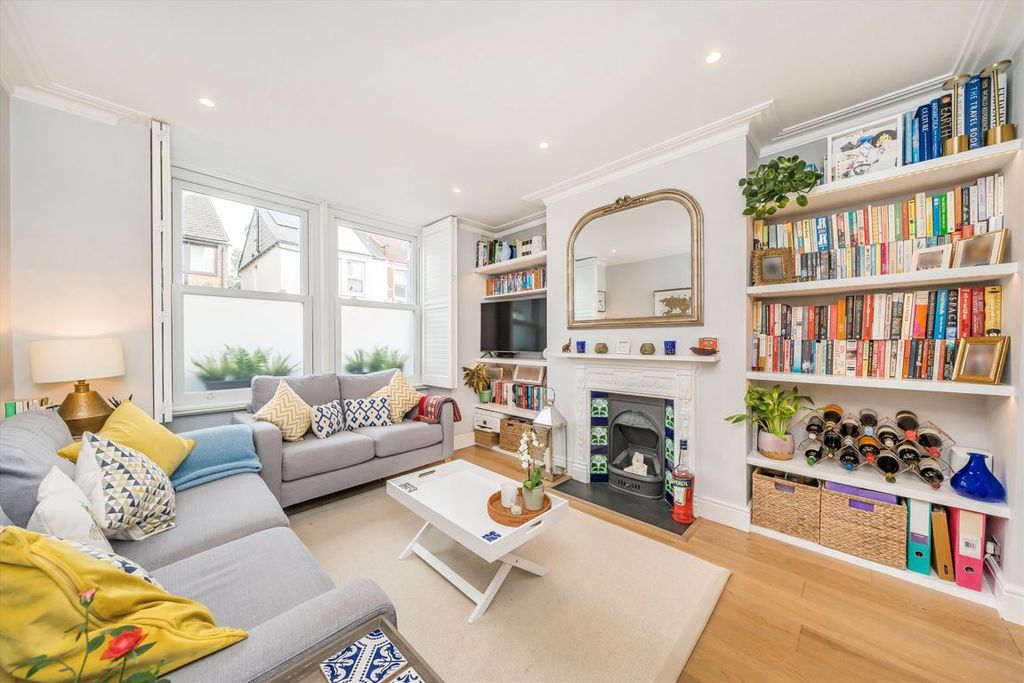 Property photo 1 of 7