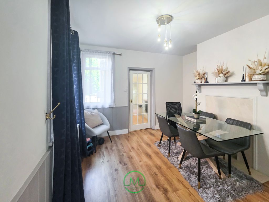 Property photo 2 of 18 Gallery