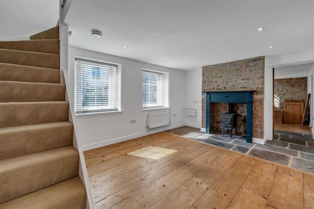 Property photo 2 of 13 Reception Room
