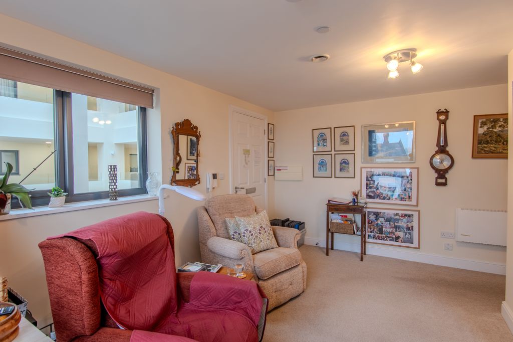 Property photo 3 of 16