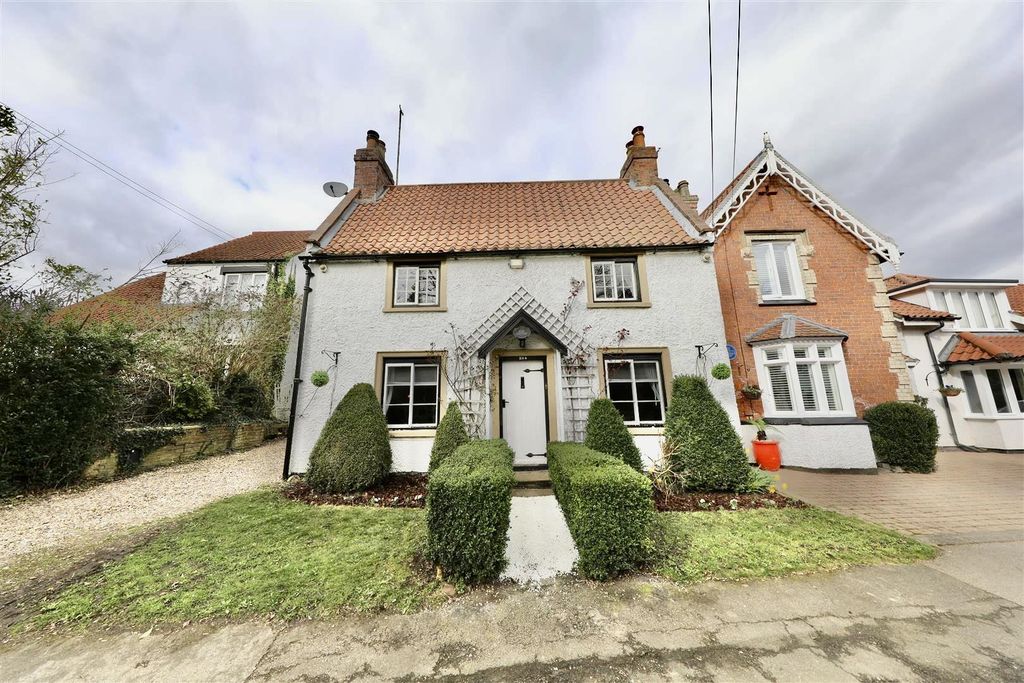 Property photo 1 of 25 Front