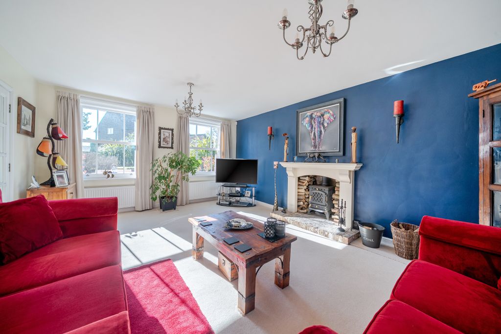 Property photo 3 of 14