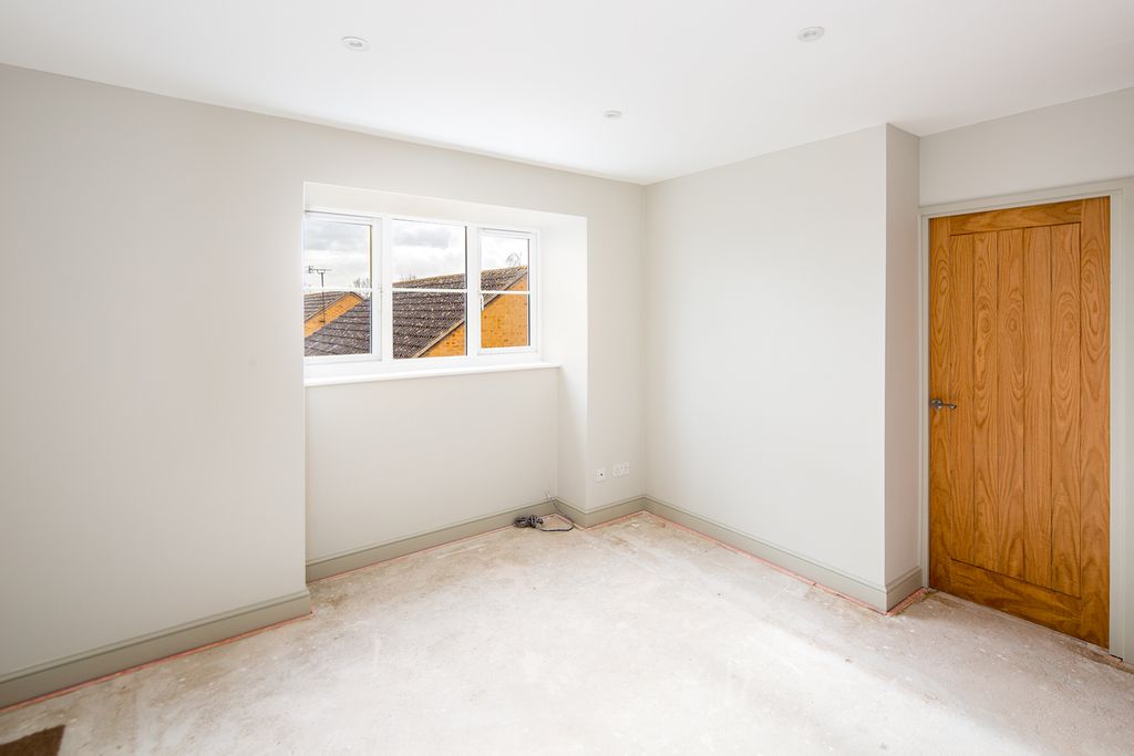 Property photo 3 of 14 Living Room