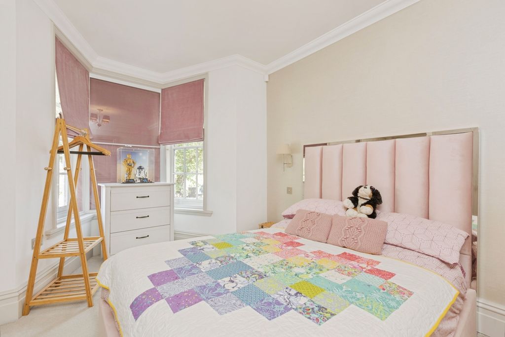 Property photo 3 of 19 Pbox-Img.Jpg
