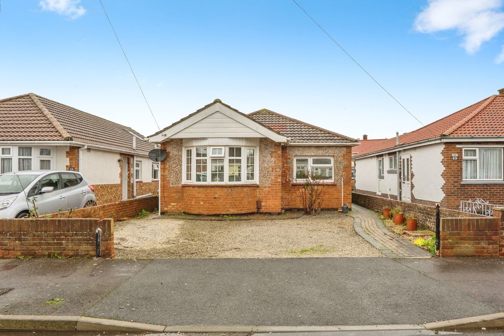 Property photo 2 of 20