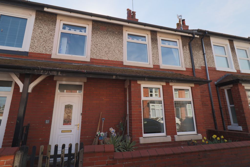 Property photo 1 of 21